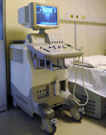Przenośny przenośny kolorowy system ultrasonograficzny Doppler CE / FDA z automatycznymi ramkami 256